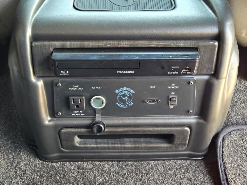 2025 GMC Savana Cargo 2500 Work Van