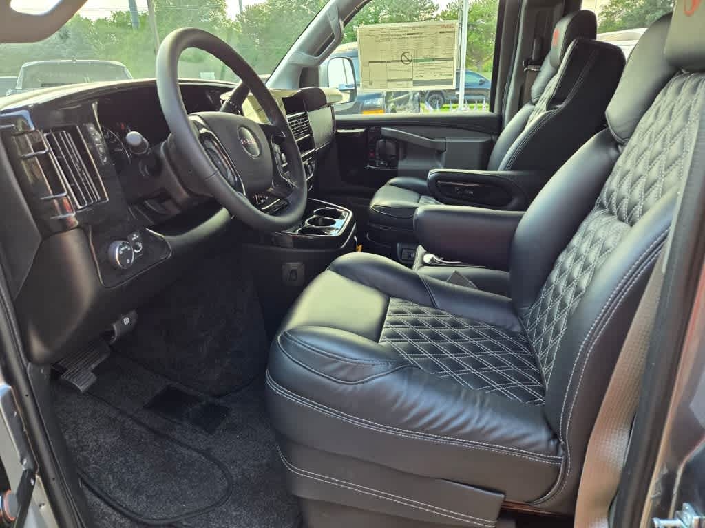 2025 GMC Savana Cargo 2500 Work Van