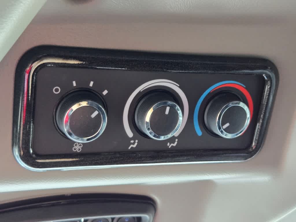 2025 GMC Savana Cargo 2500 Work Van