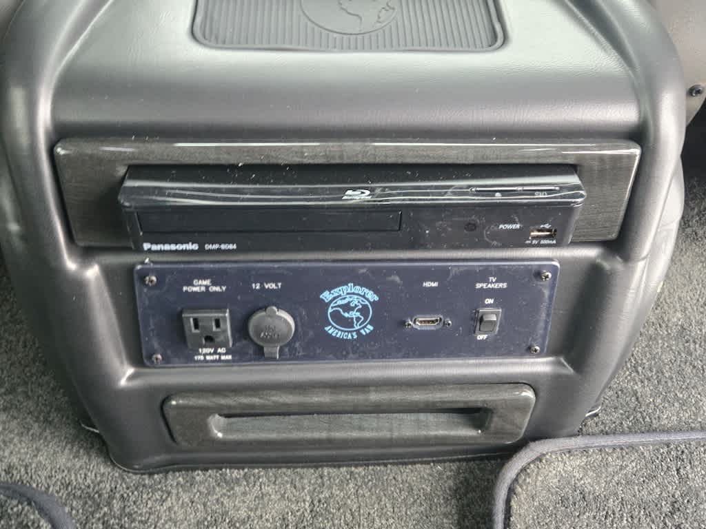 2025 GMC Savana Cargo 2500 Work Van