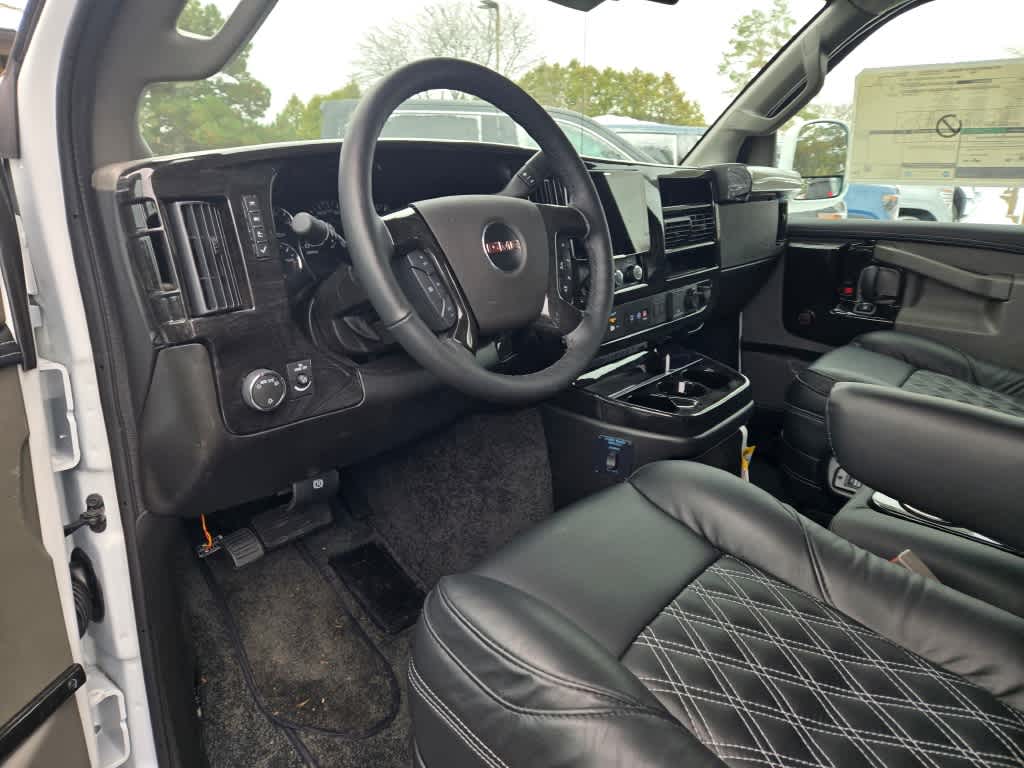 2025 GMC Savana Cargo 2500 Work Van
