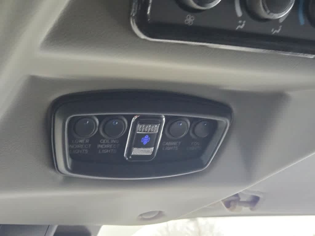 2025 GMC Savana Cargo 2500 Work Van