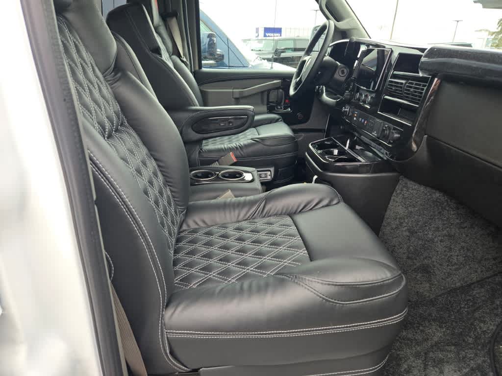 2025 GMC Savana Cargo 2500 Work Van