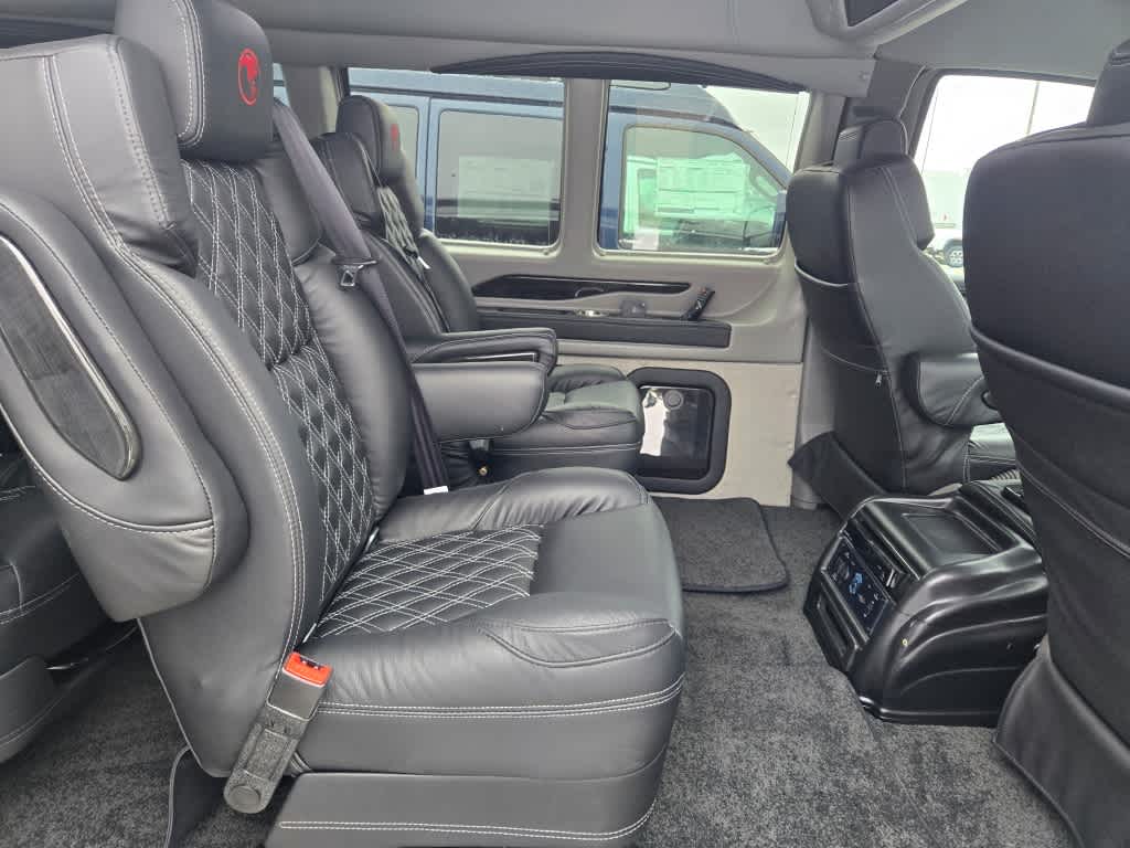 2025 GMC Savana Cargo 2500 Work Van