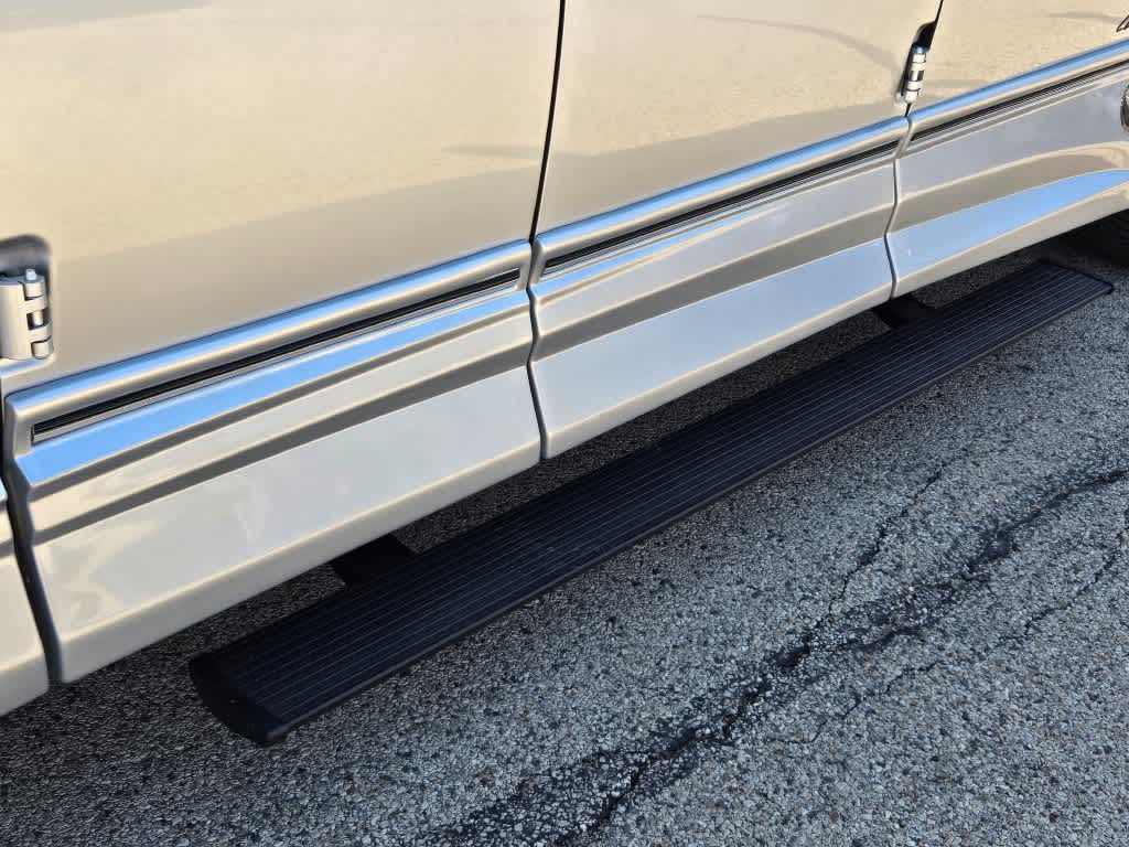 2025 GMC Savana Cargo 2500 Work Van