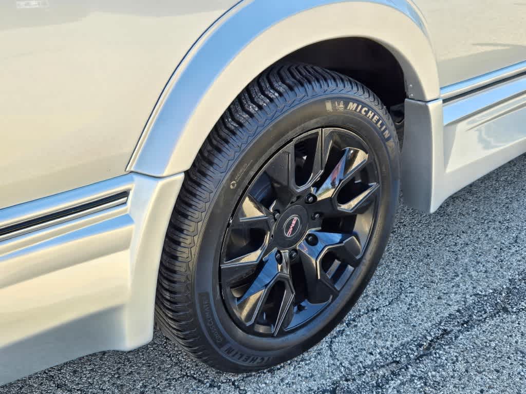 2025 GMC Savana Cargo 2500 Work Van