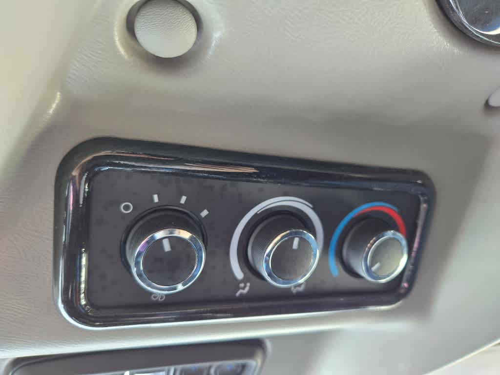 2025 GMC Savana Cargo 2500 Work Van