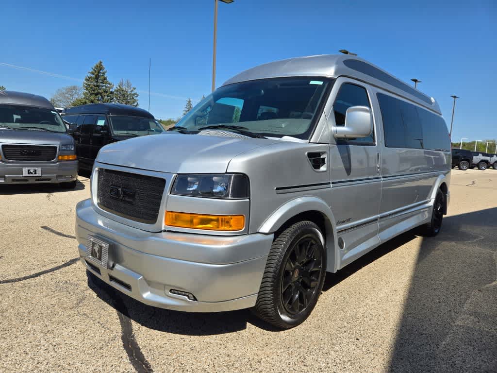 2025 GMC Savana Cargo 2500 Work Van