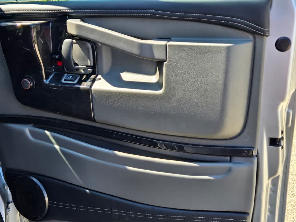 2025 GMC Savana Cargo 2500 Work Van