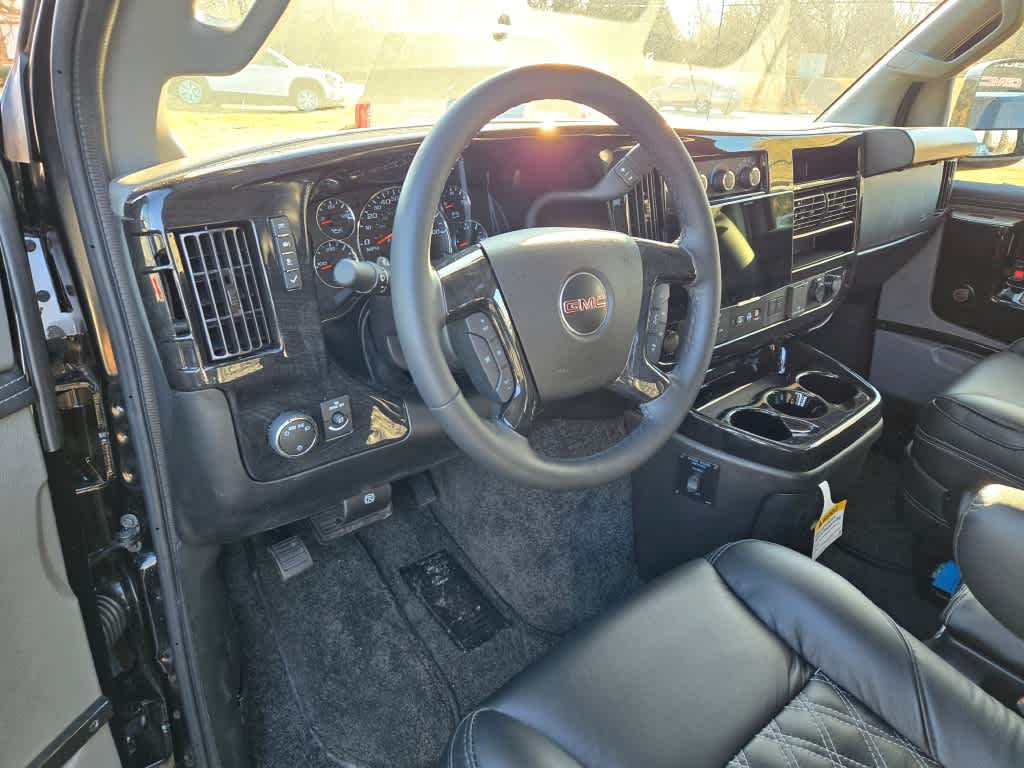 2025 GMC Savana Cargo 2500 Work Van
