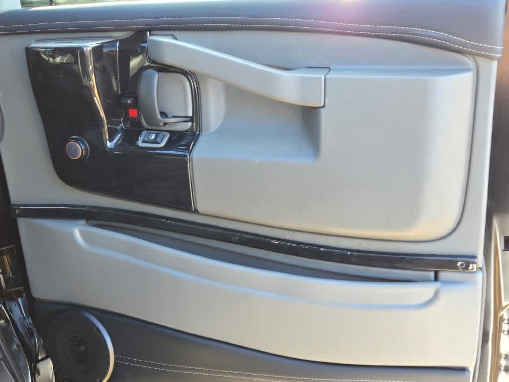 2025 GMC Savana Cargo 2500 Work Van