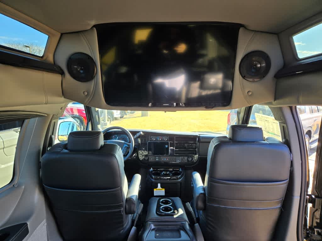 2025 GMC Savana Cargo 2500 Work Van