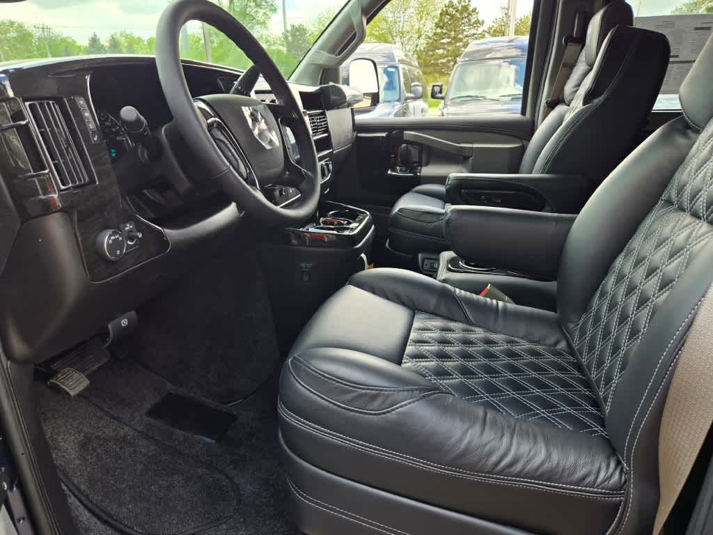 2025 GMC Savana Cargo 2500 Work Van