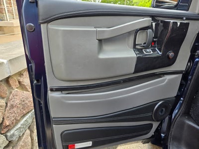 2025 GMC Savana Cargo 2500 Work Van