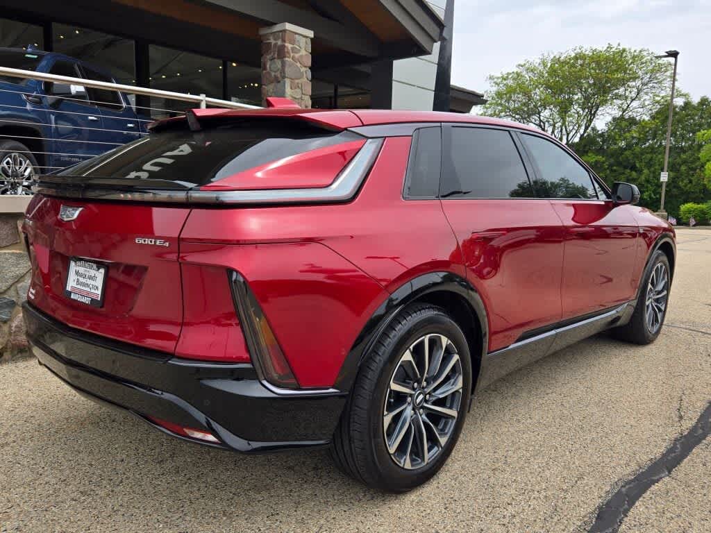 2024 Cadillac LYRIQ Sport 1