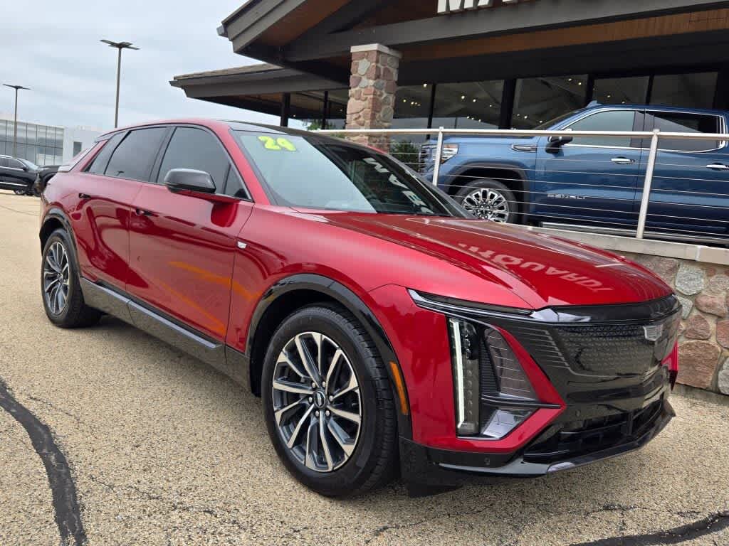 Used 2024 Cadillac LYRIQ Sport 1 with VIN 1GYKPTRL0RZ105661 for sale in Barrington, IL