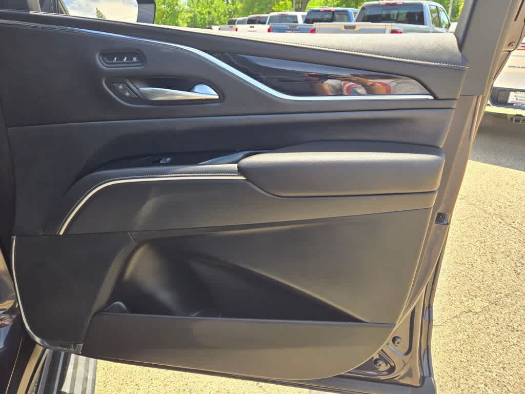 2024 Cadillac Escalade Sport