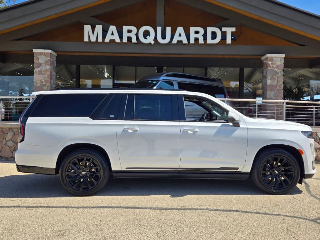 2024 Cadillac Escalade ESV Sport Platinum