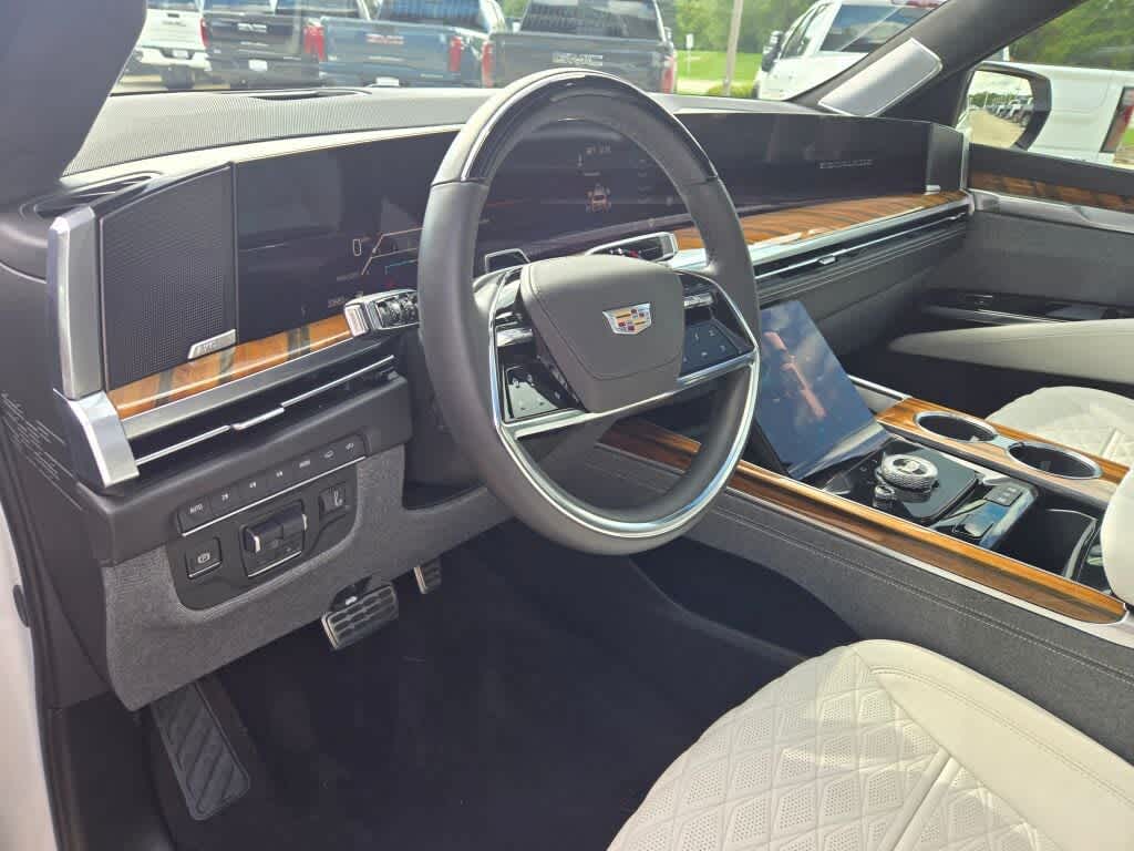 2025 Cadillac Escalade Sport Platinum
