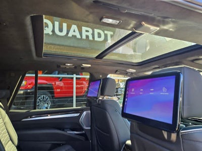 2025 Cadillac Escalade Sport Platinum
