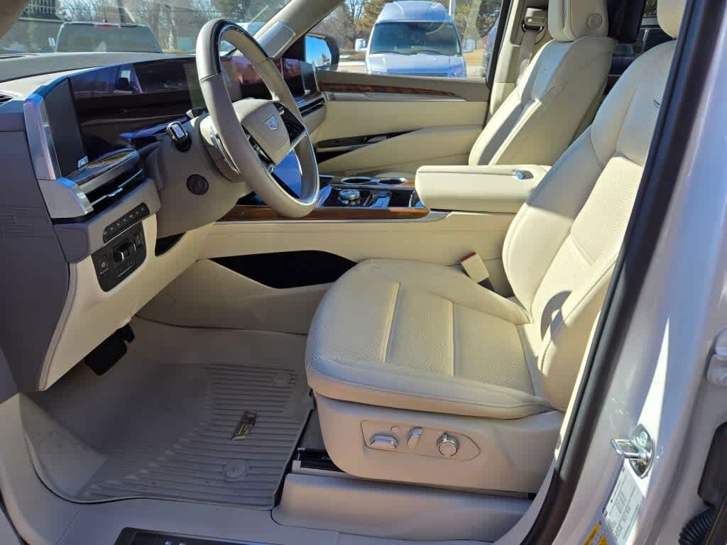 2025 Cadillac Escalade ESV Premium Luxury Platinum