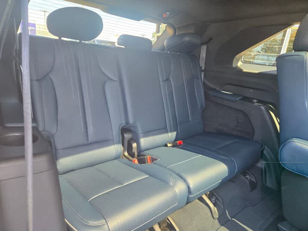 2025 Cadillac ESCALADE IQ Luxury 2