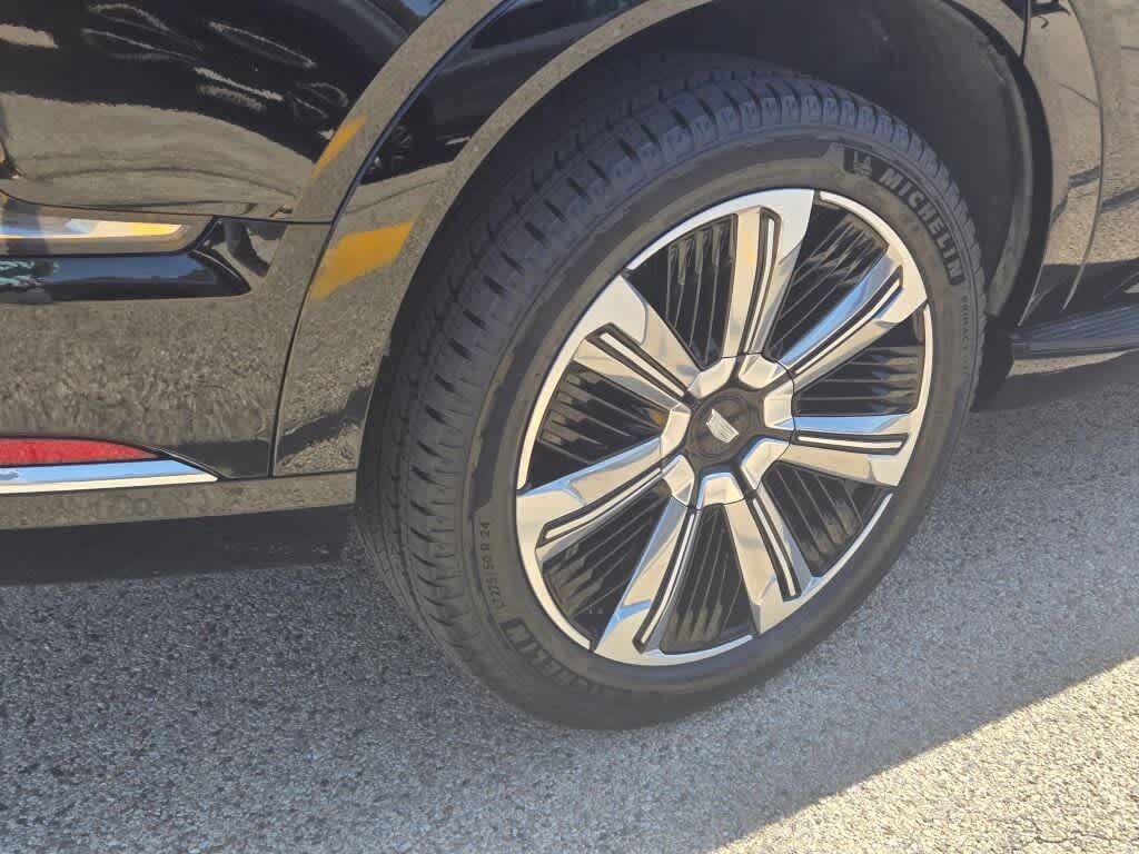 2025 Cadillac ESCALADE IQ Luxury 2