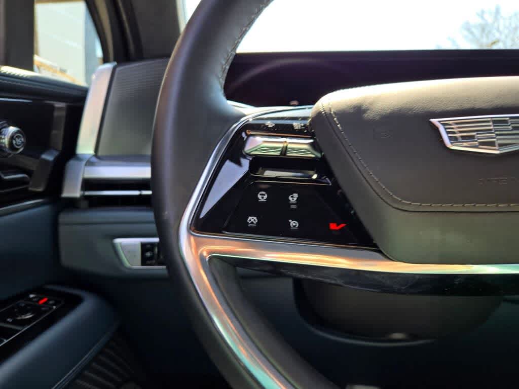 2025 Cadillac ESCALADE IQ Luxury 2