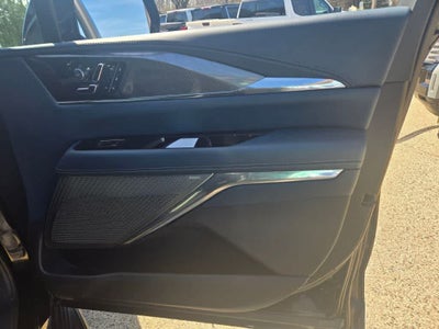 2025 Cadillac ESCALADE IQ Luxury 2