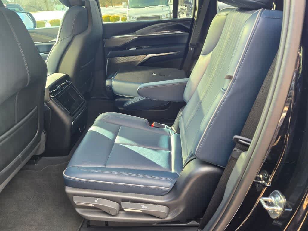 2025 Cadillac ESCALADE IQ Sport 2