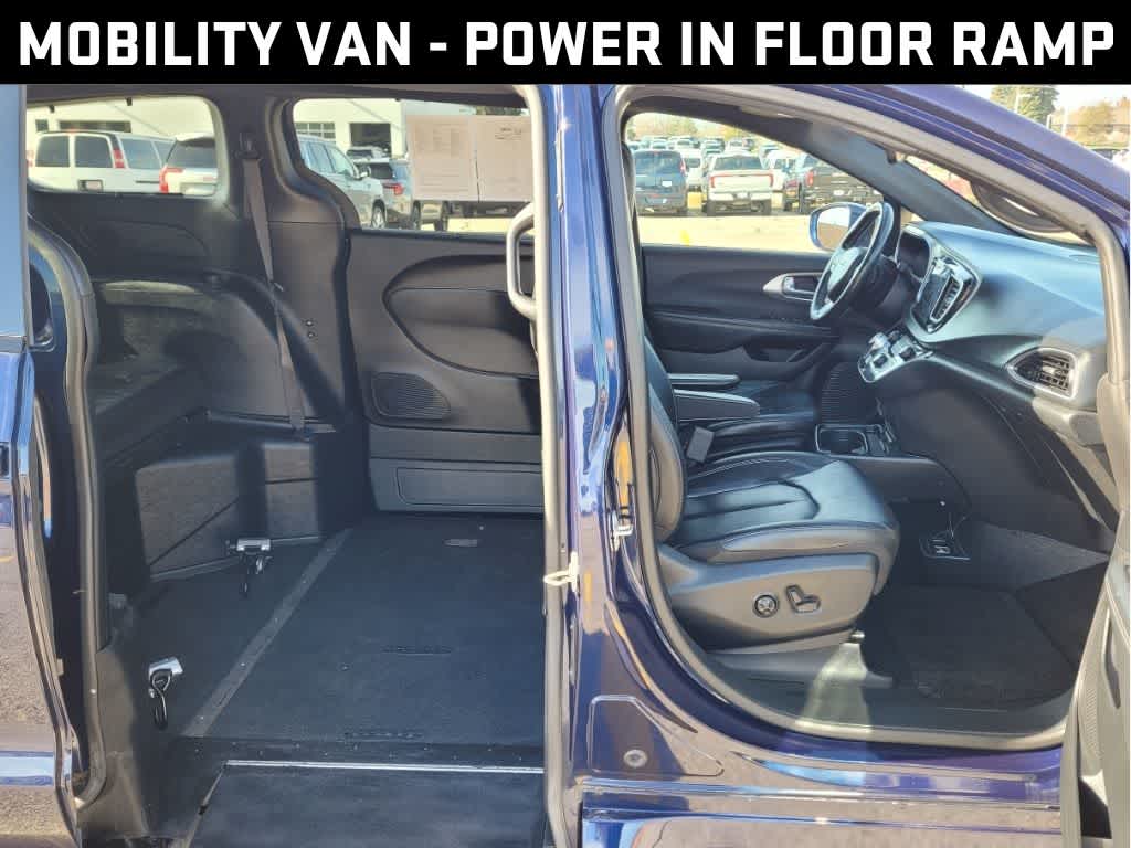 2019 Chrysler Pacifica Touring L