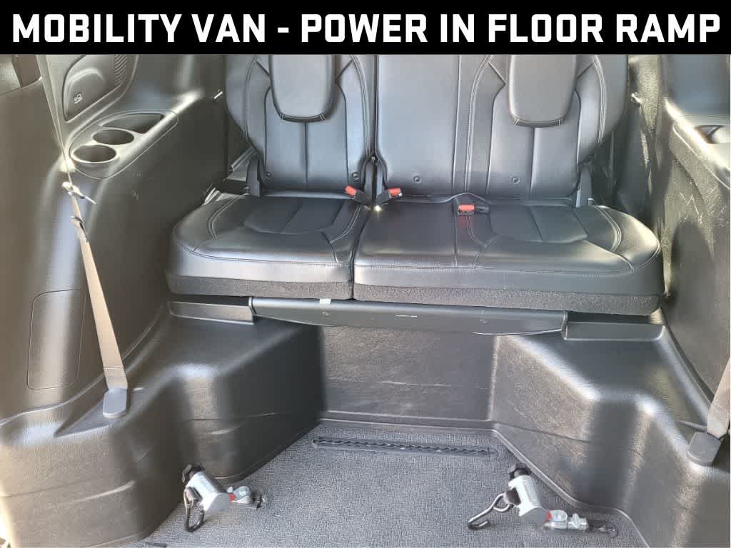 2019 Chrysler Pacifica Touring L