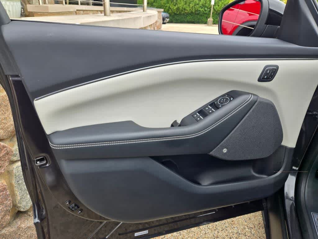 2022 Ford Mustang Mach-E Premium