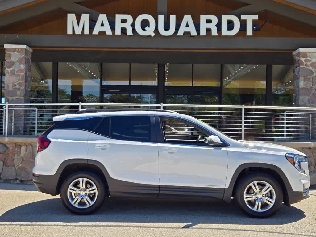 2022 GMC Terrain SLE