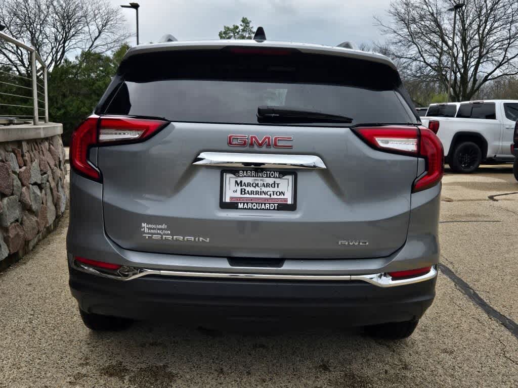 2024 GMC Terrain SLT
