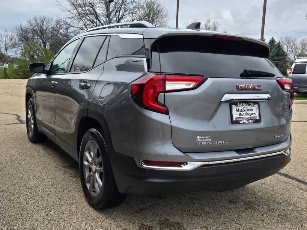 2024 GMC Terrain SLT