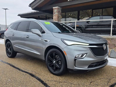 2023 Buick Enclave Essence
