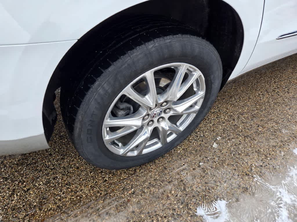 2023 Buick Enclave Essence