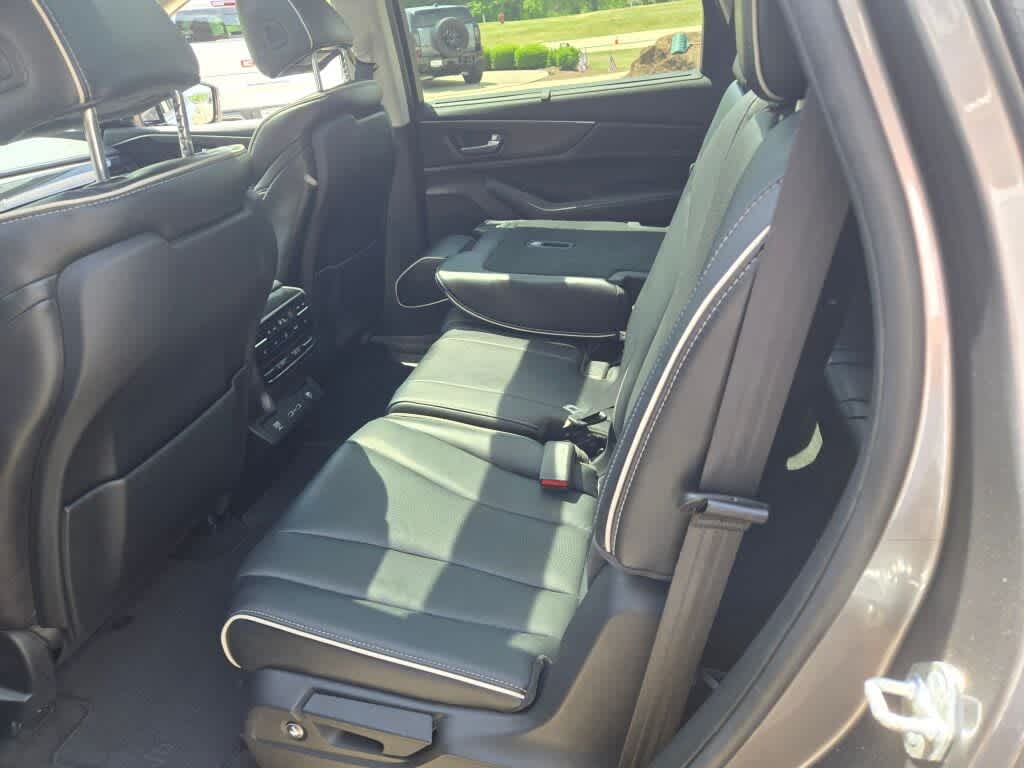 2022 Acura MDX w/Advance Package