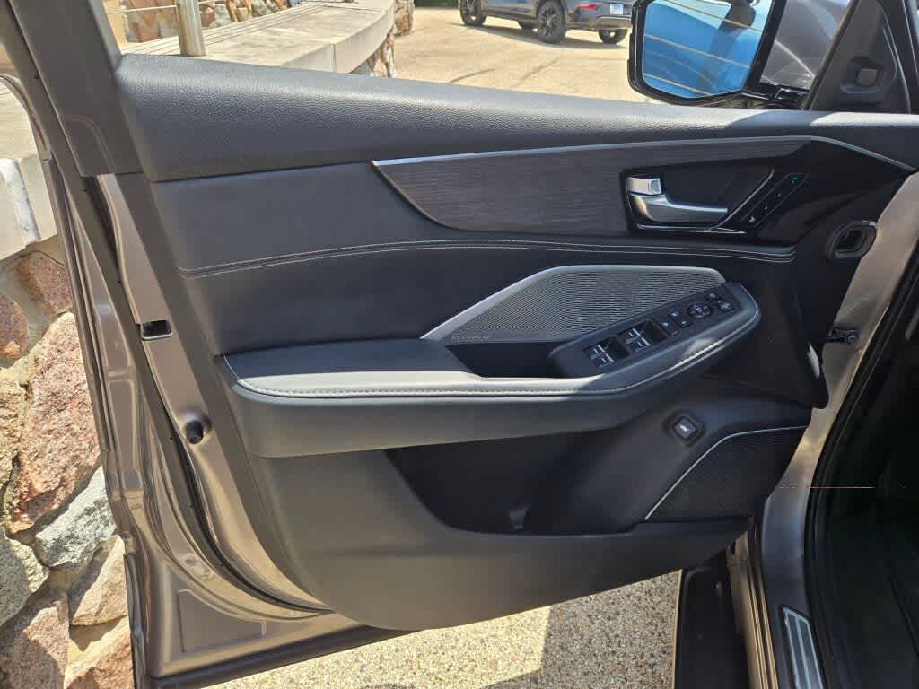 2022 Acura MDX w/Advance Package