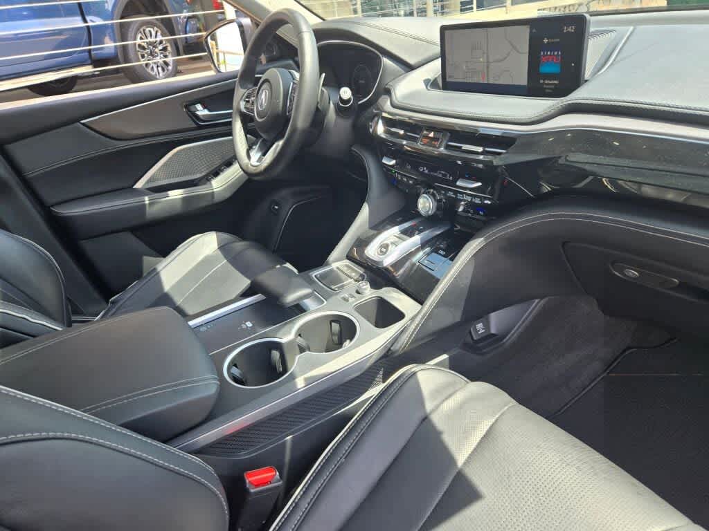 2022 Acura MDX w/Advance Package
