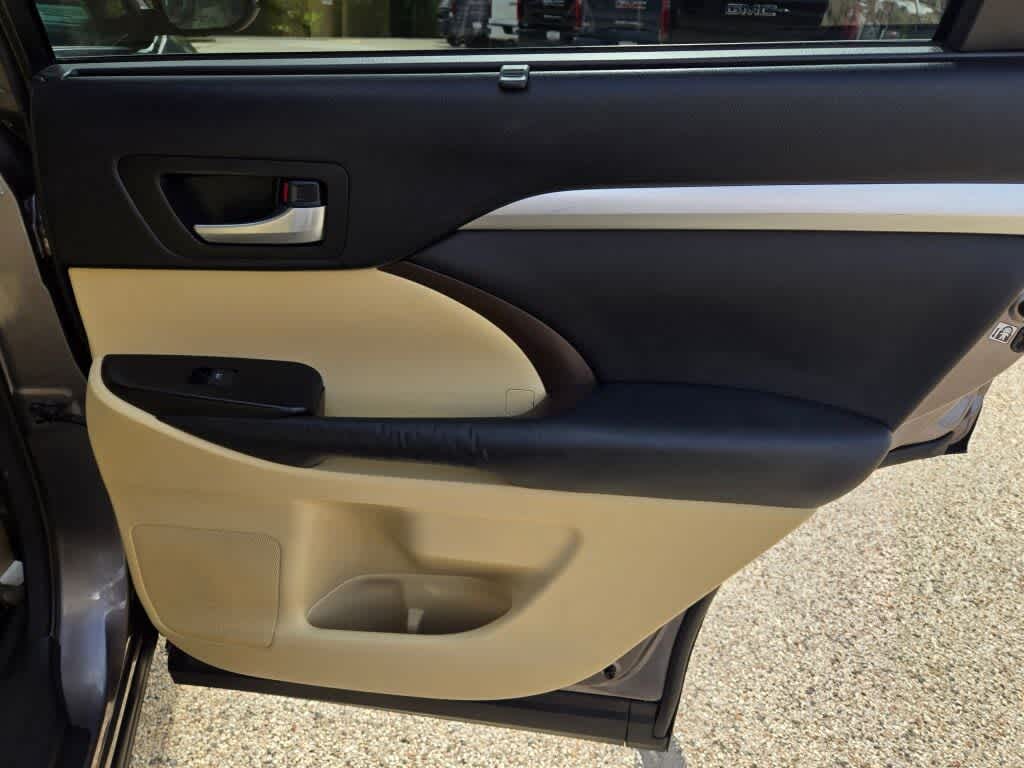 2014 Toyota Highlander XLE V6