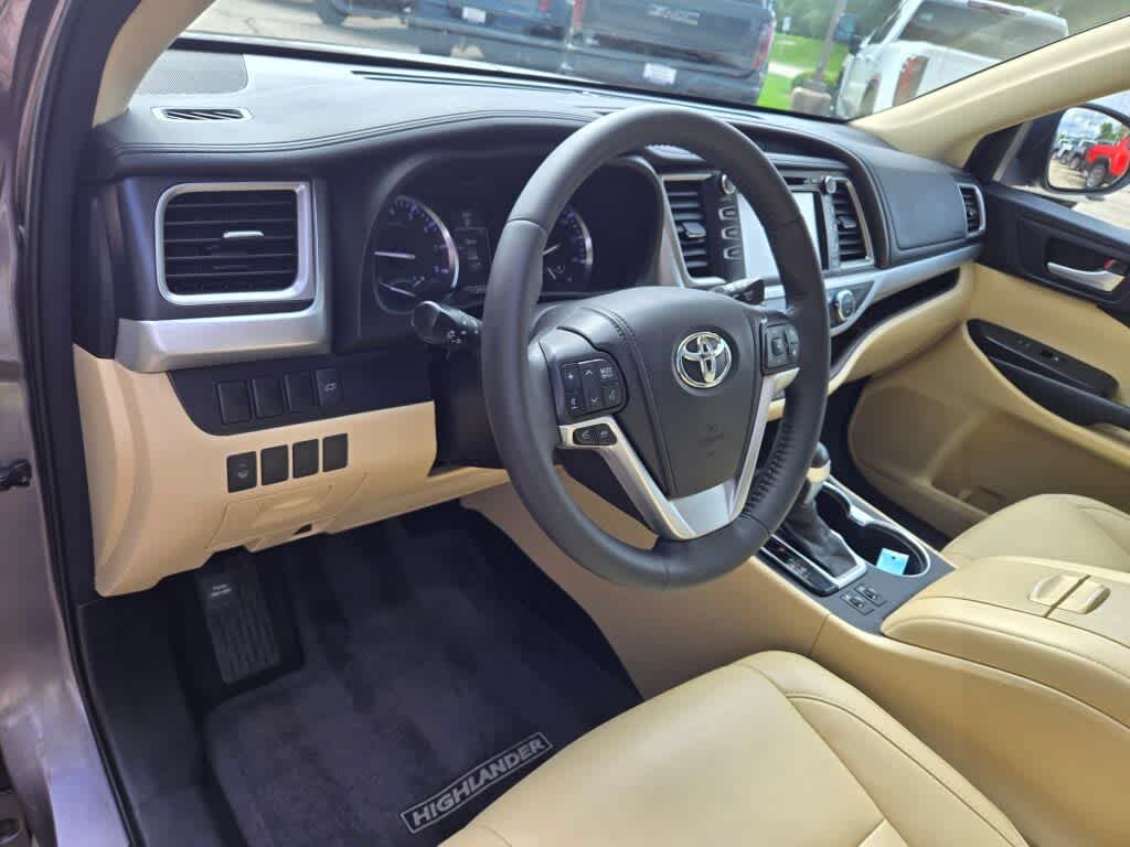 2014 Toyota Highlander XLE V6