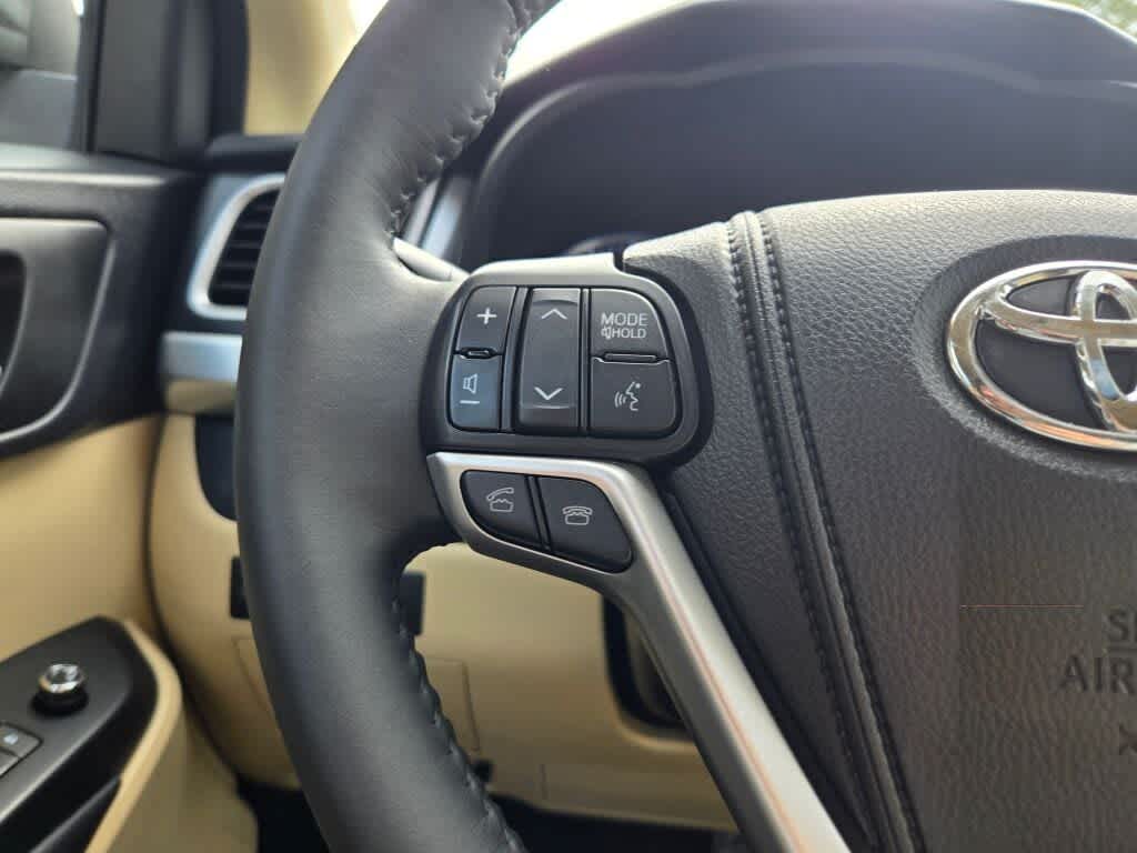 2014 Toyota Highlander XLE V6