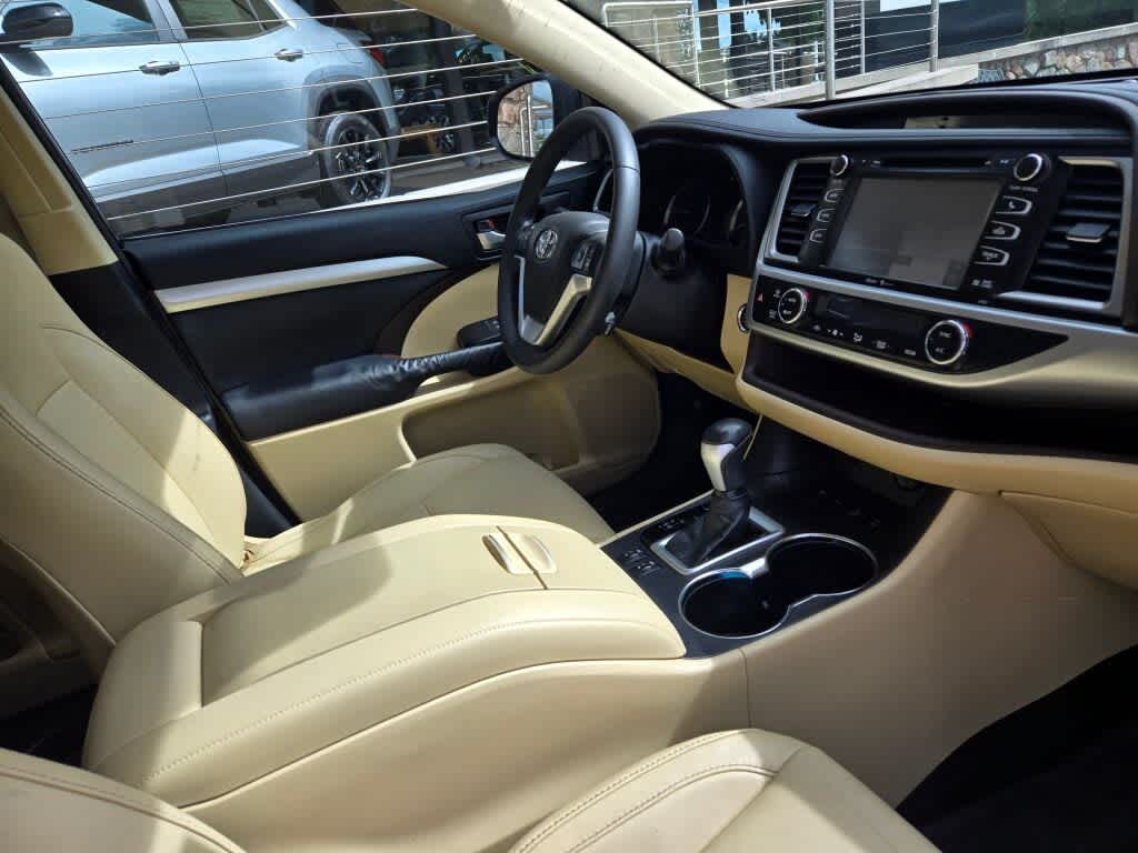 2014 Toyota Highlander XLE V6