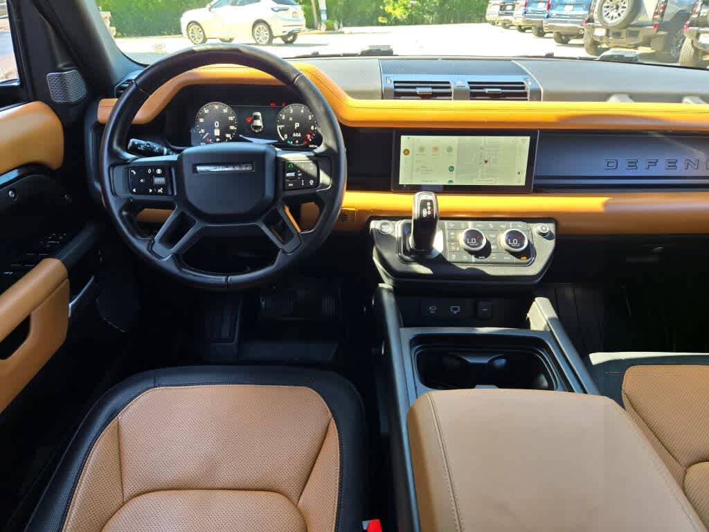 2024 Land Rover Defender 110 P400 X-Dynamic SE