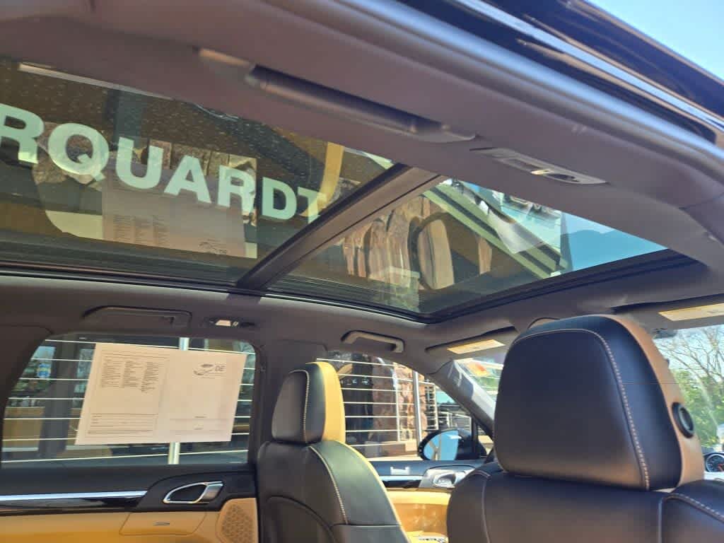 2016 Porsche Cayenne Base