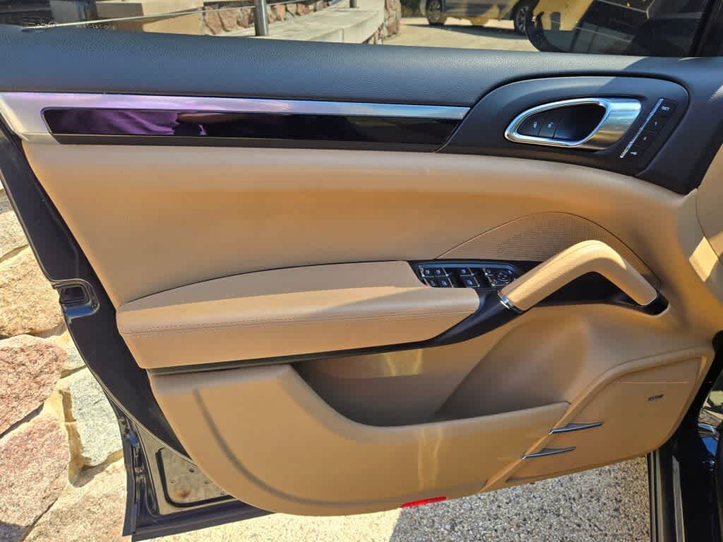 2016 Porsche Cayenne Base
