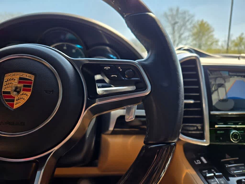 2016 Porsche Cayenne Base