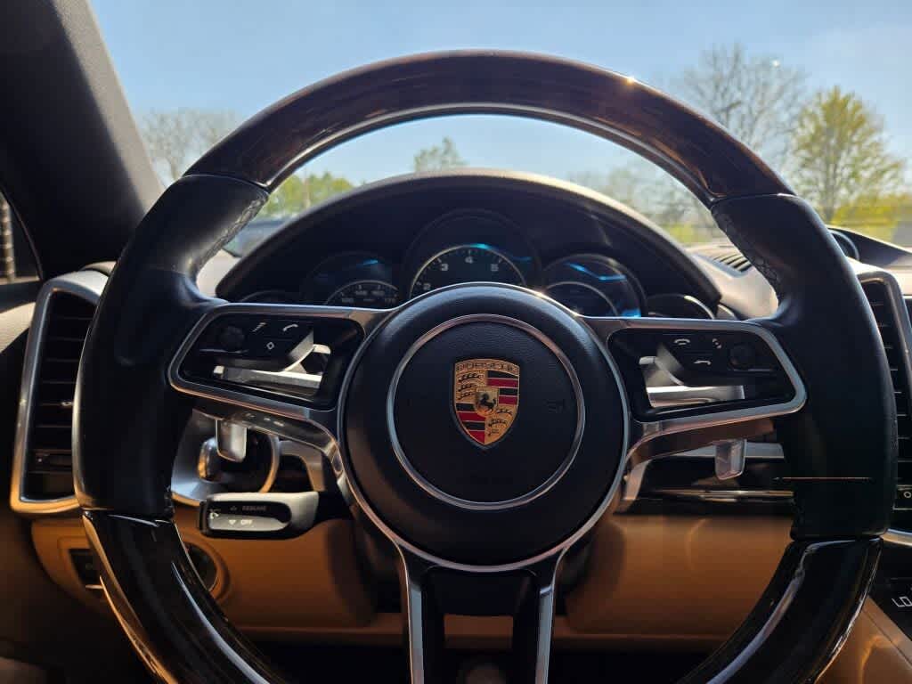 2016 Porsche Cayenne Base